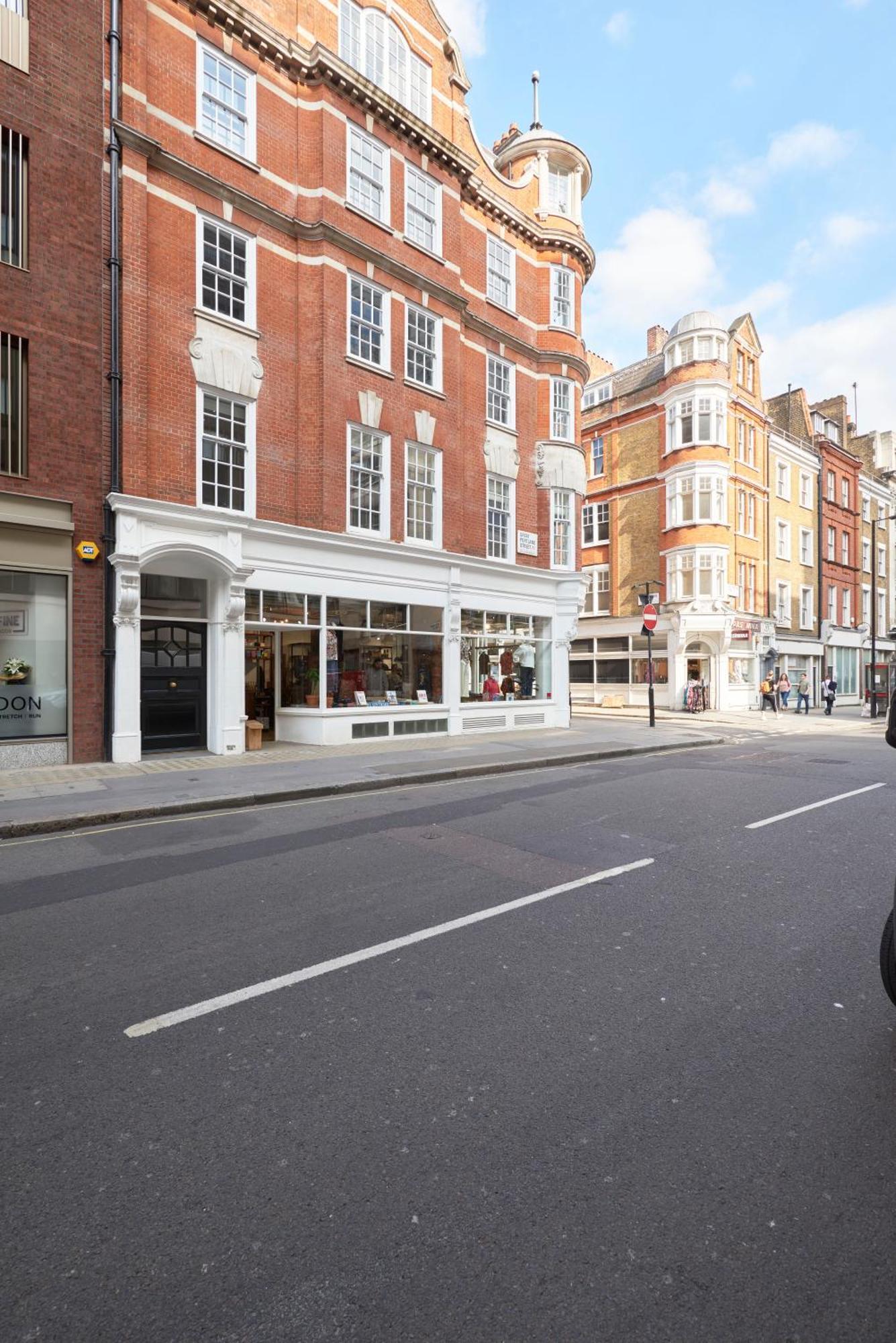 Sonder By Marriott Bonvoy Oxford Circus Apartments London Exterior photo