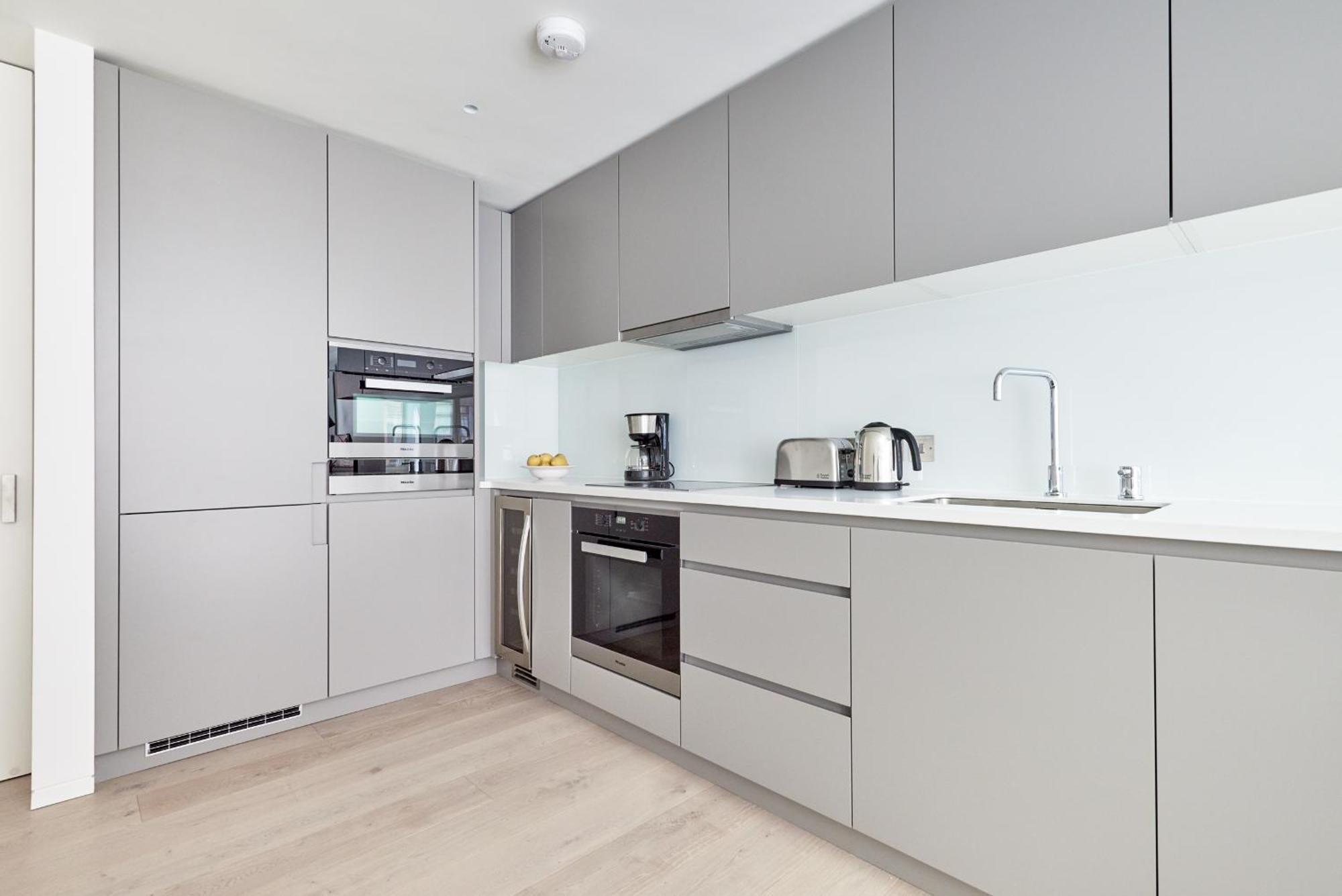 Sonder By Marriott Bonvoy Oxford Circus Apartments London Exterior photo